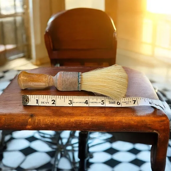 Antique Barber Brush - Picture 1 of 5